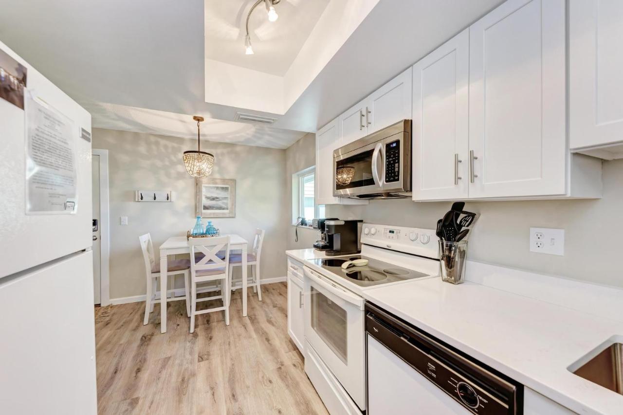 Anna Maria Island Beach Palms 8B Брейдентон Бийч Екстериор снимка